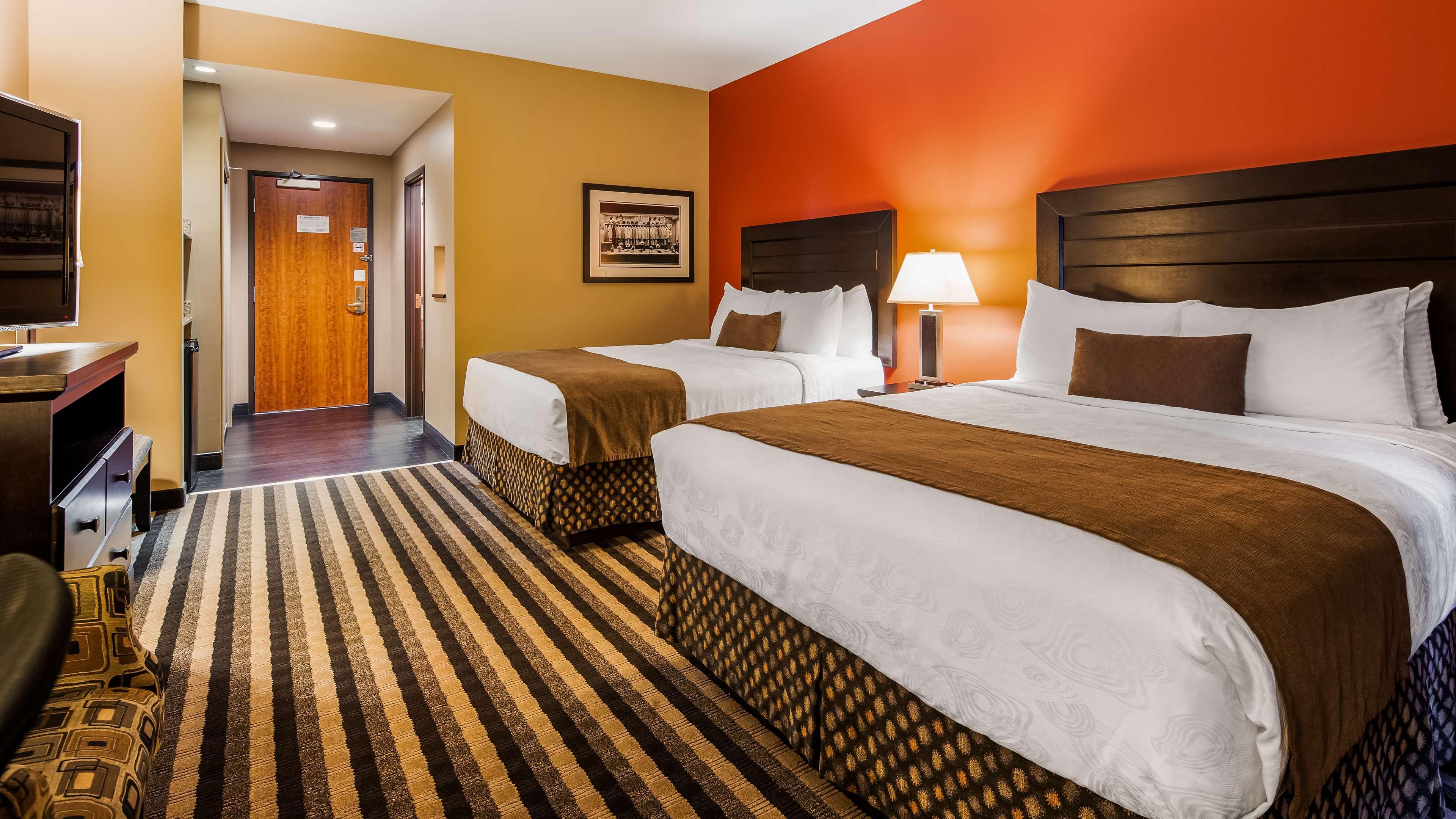 ססקאטון Best Western Blairmore מראה חיצוני תמונה