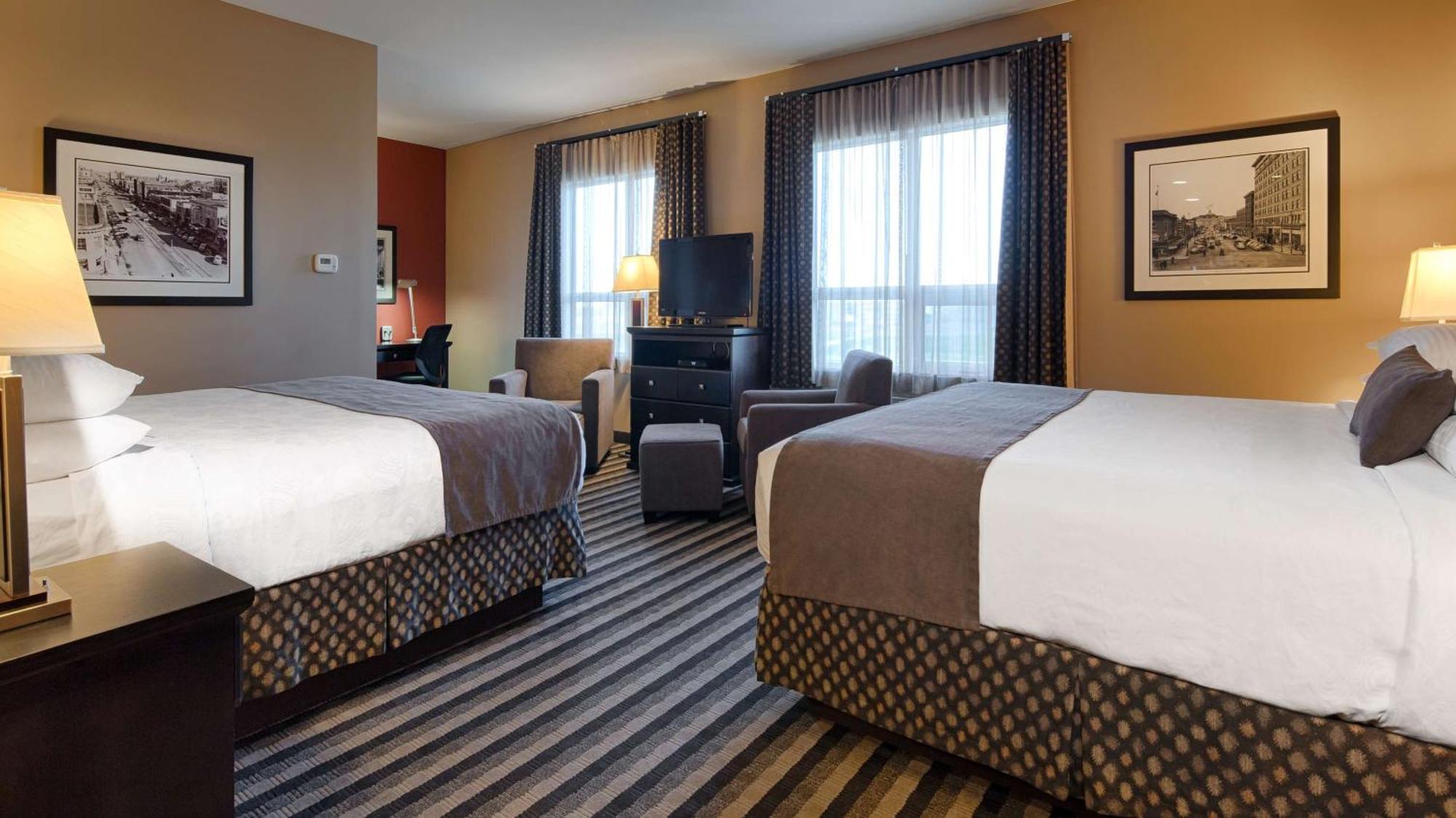 ססקאטון Best Western Blairmore מראה חיצוני תמונה