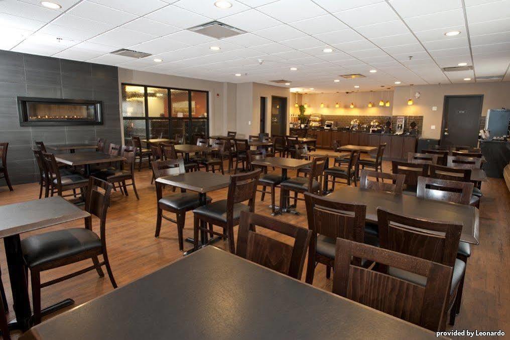 ססקאטון Best Western Blairmore מראה חיצוני תמונה