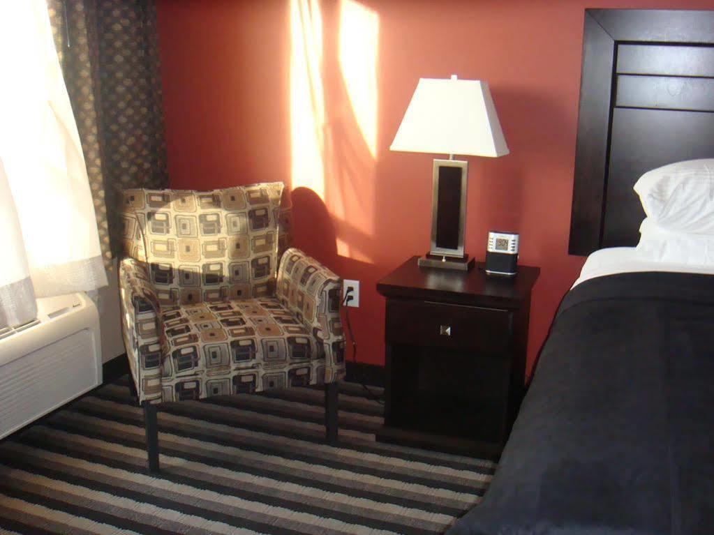 ססקאטון Best Western Blairmore מראה חיצוני תמונה